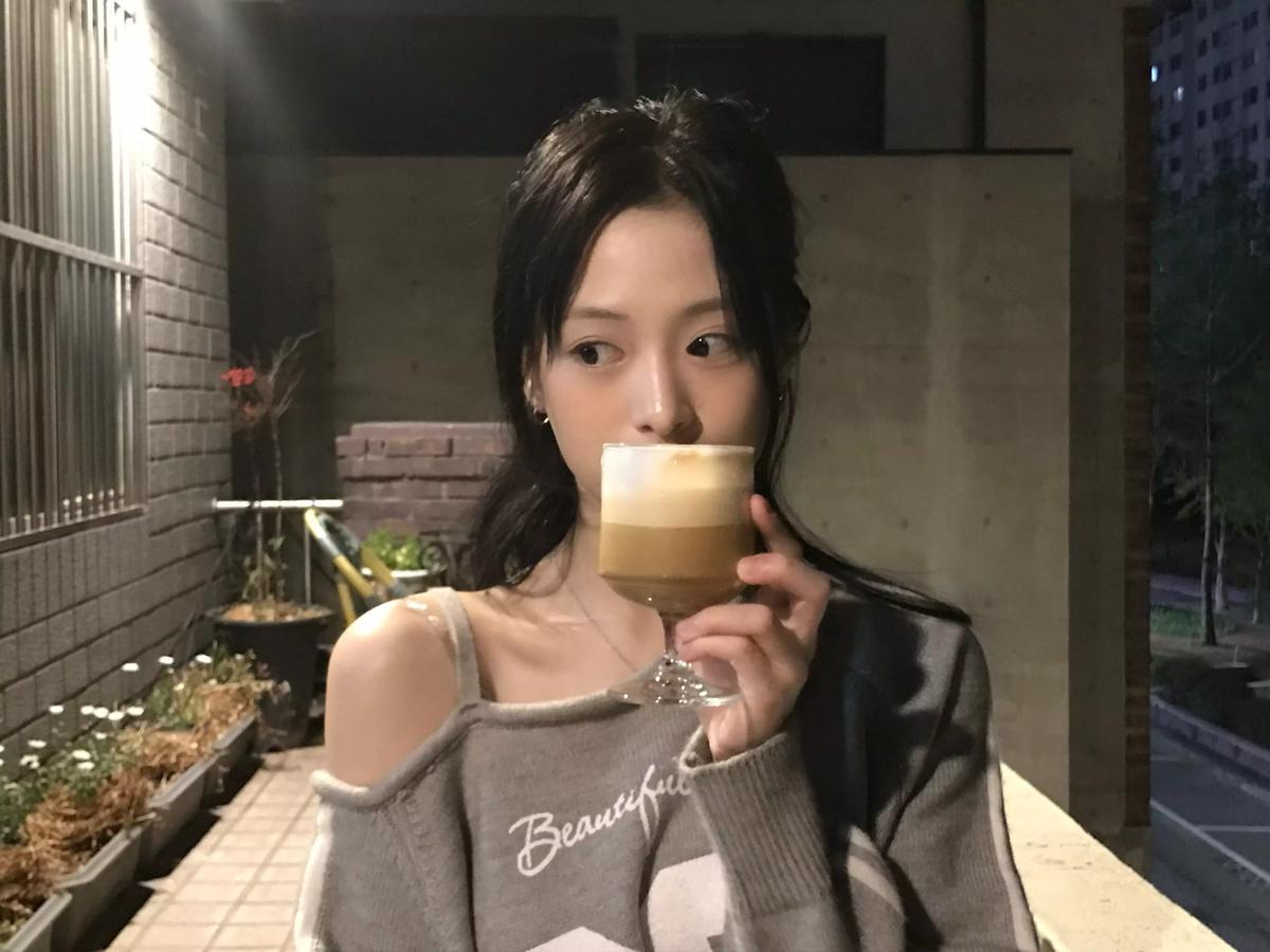 Ahyeon thumbnail