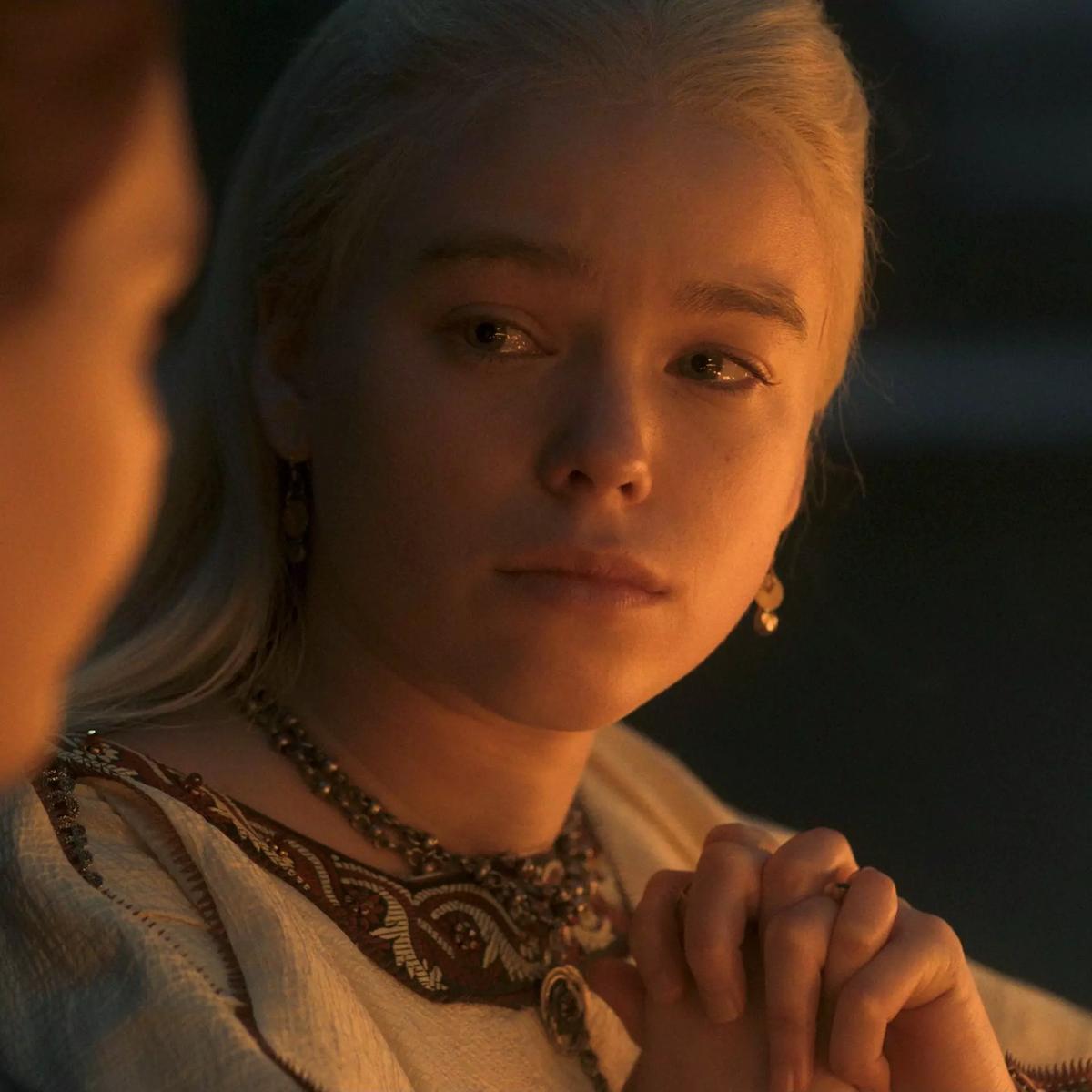 Rhaenyra Targaryen. thumbnail