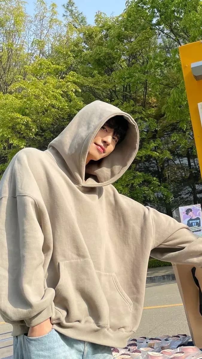Hyo Seop<: thumbnail