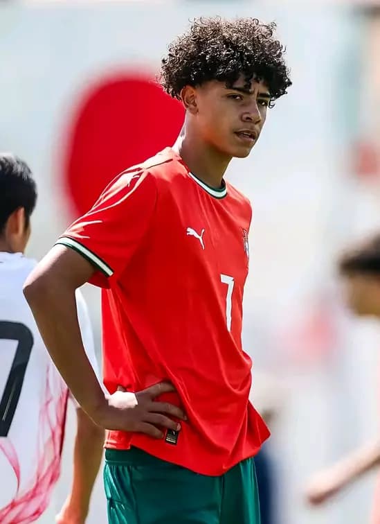 Cris jr  thumbnail