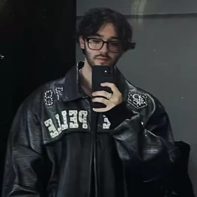 Chris Grey~🖤 thumbnail