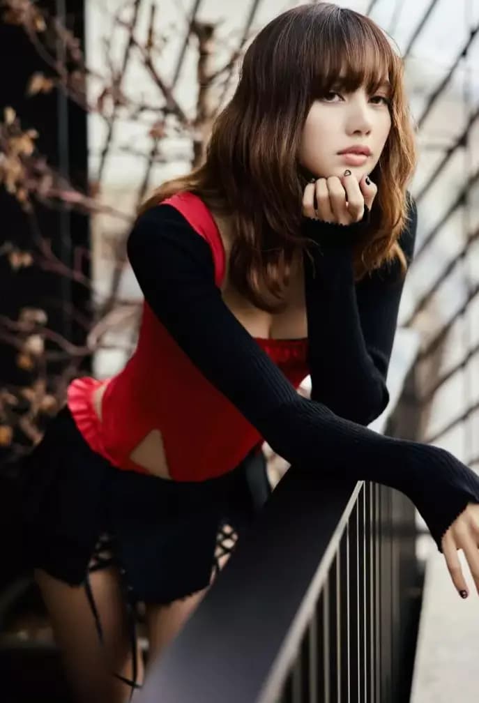 Lalisa Manbalbal thumbnail
