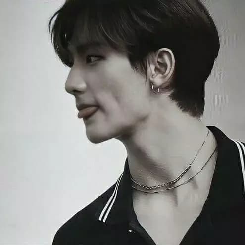 Hwang Hyunjin 🥃(Hyunlix)  thumbnail