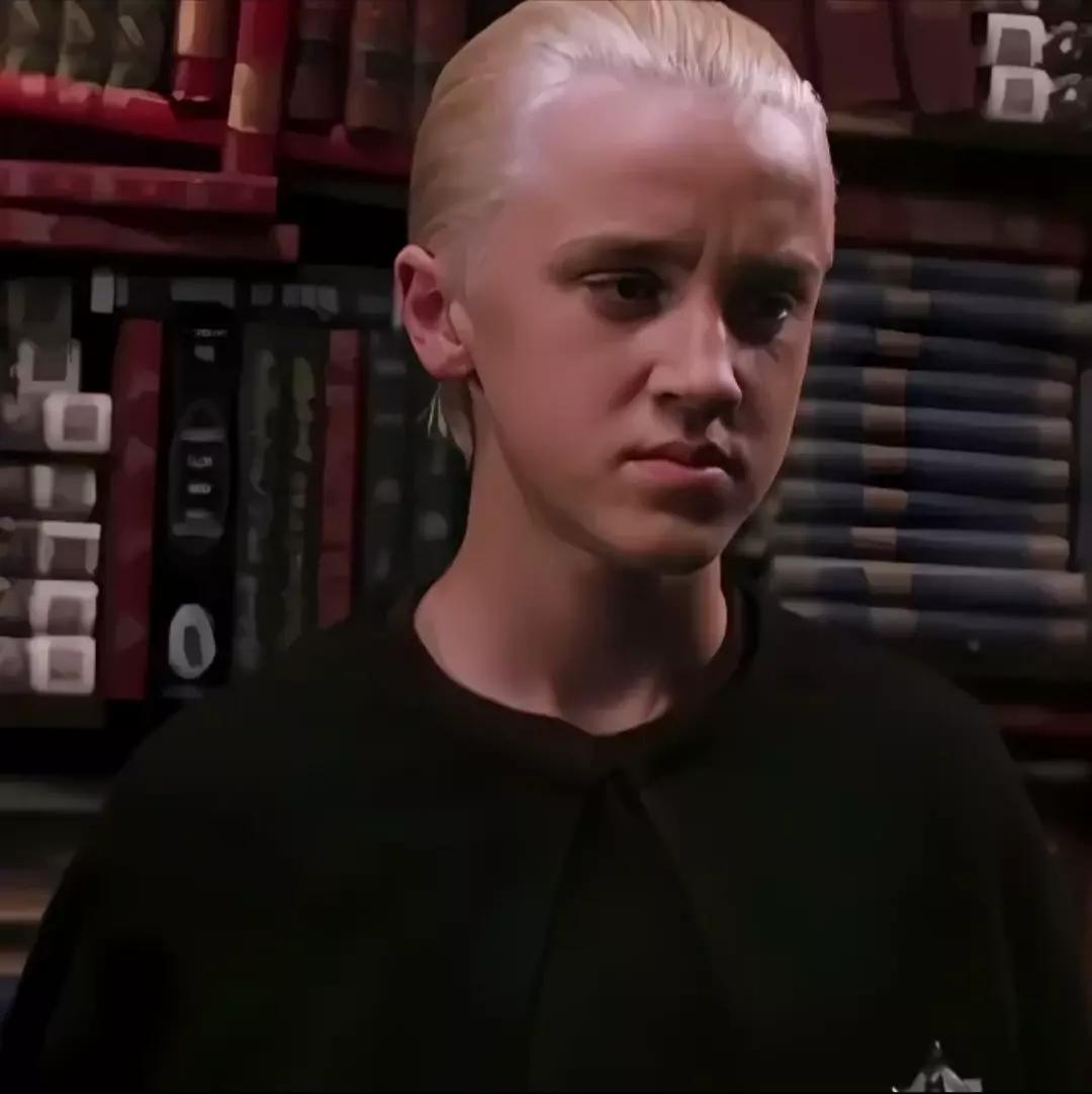 Draco Malfoy  thumbnail