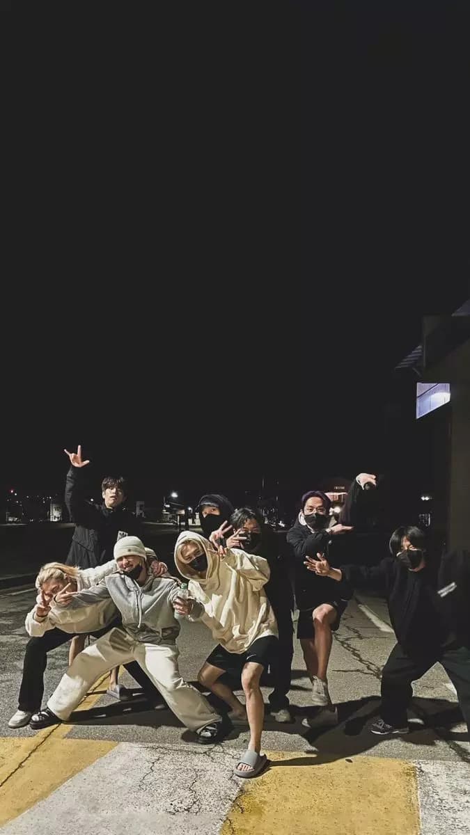 Stray kids thumbnail