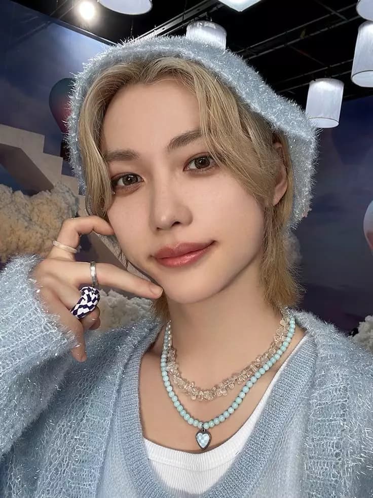 Felix stray kids thumbnail