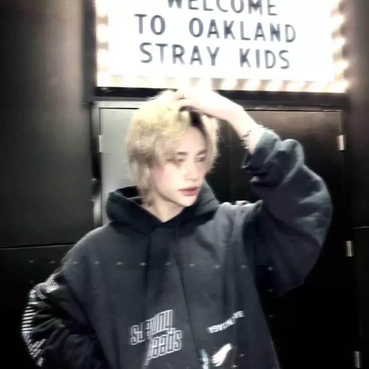 Hyunjin  thumbnail