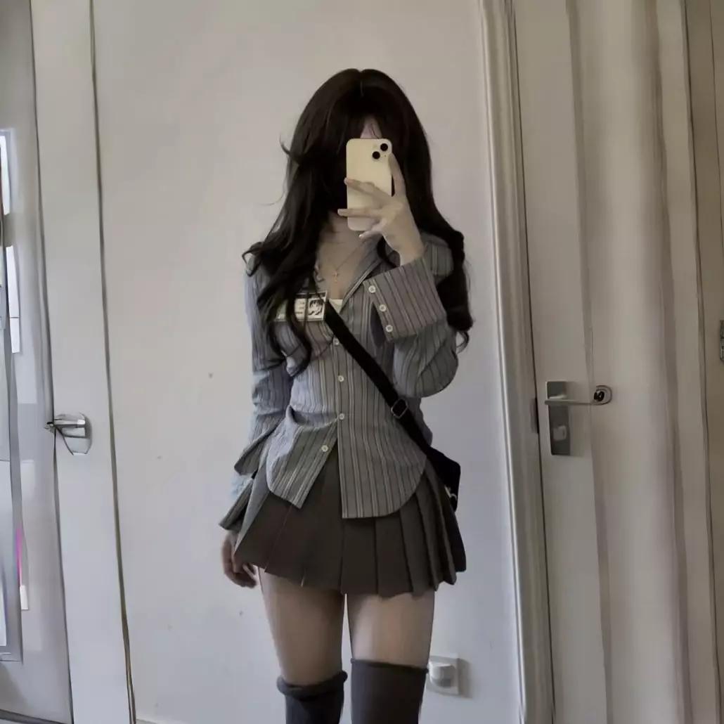 Mira | TikTok Star thumbnail