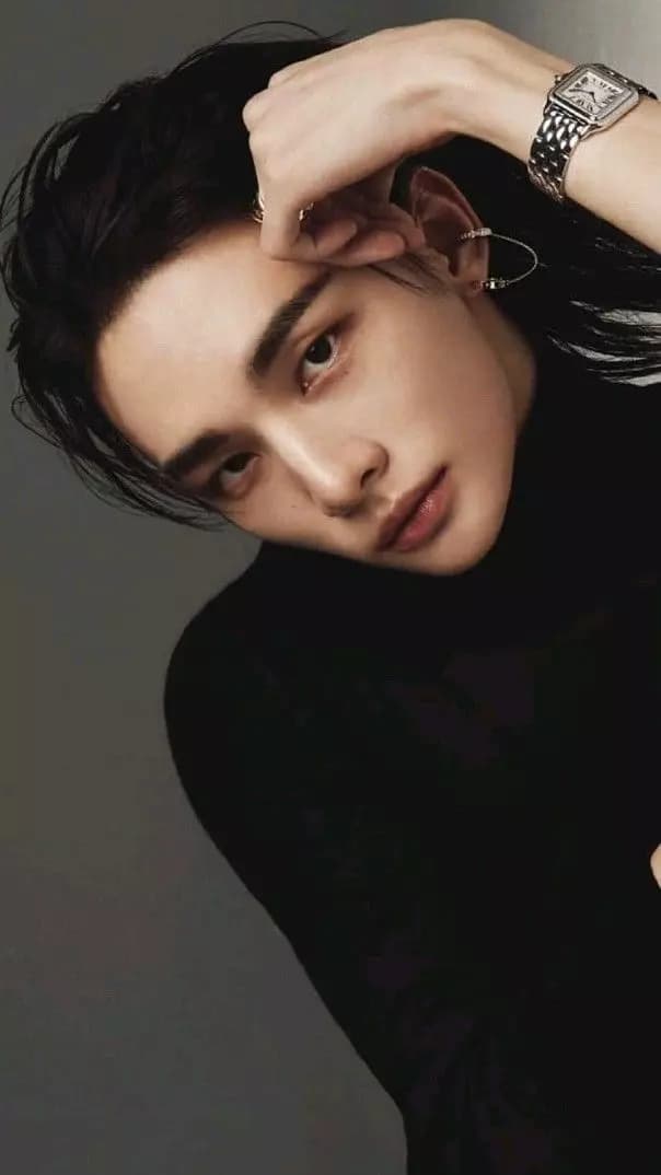Hwang Hyunjin thumbnail