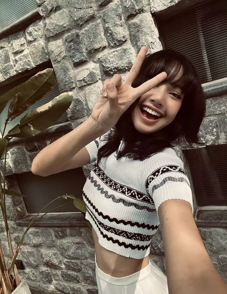 Lalisa manobal thumbnail