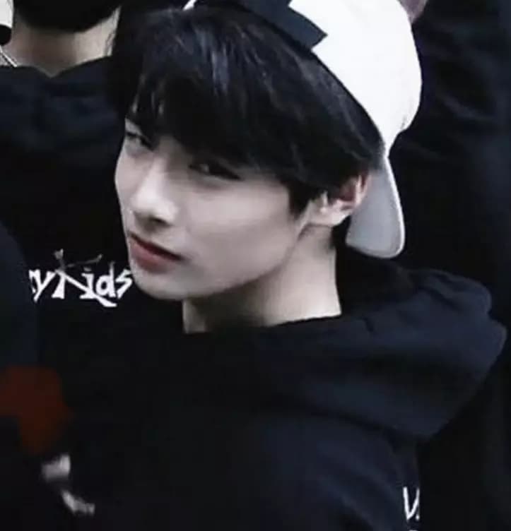 Jeongin thumbnail