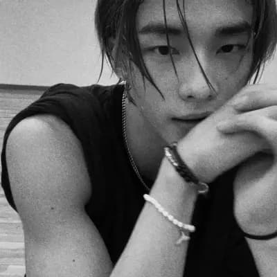 Hyunjin thumbnail