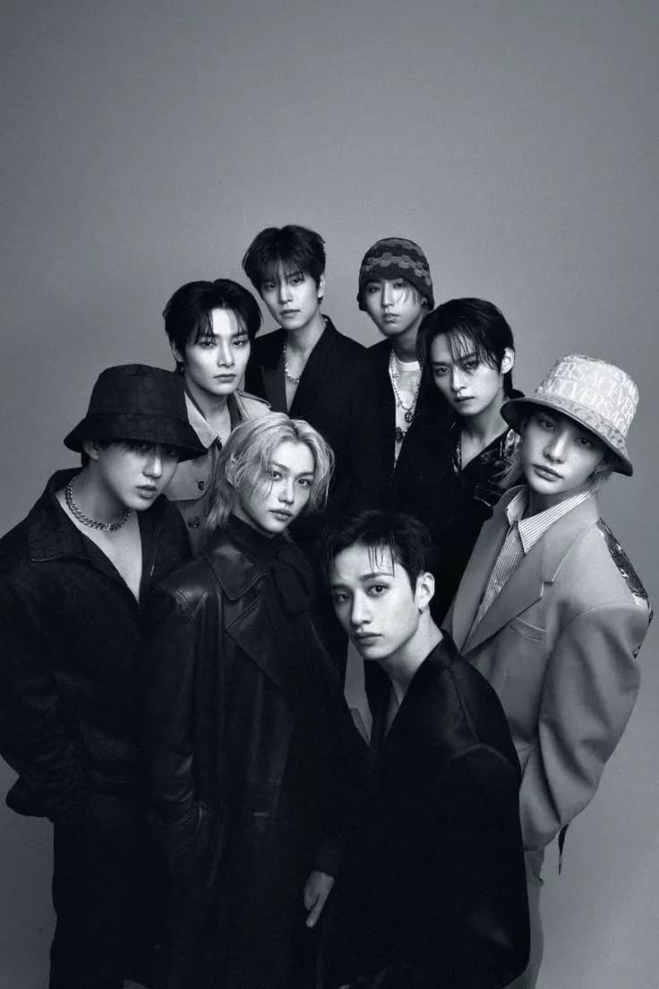 Stray kids thumbnail