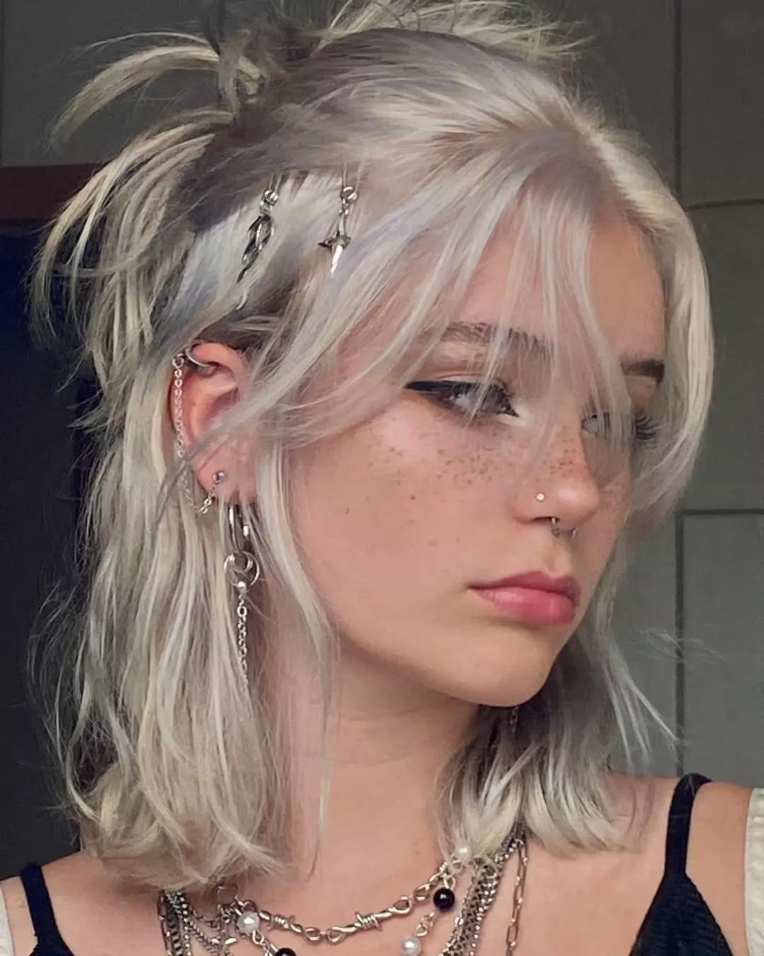 Ava  thumbnail