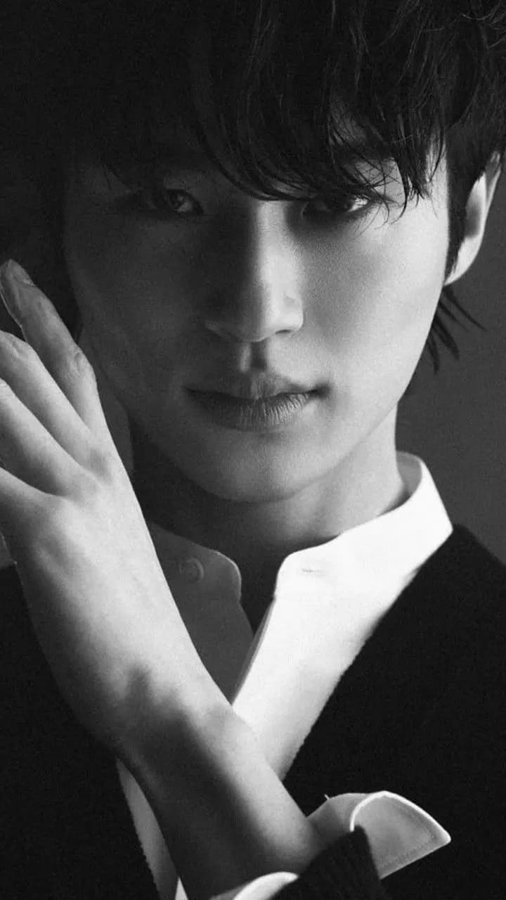 Byeon Woo-seok  thumbnail