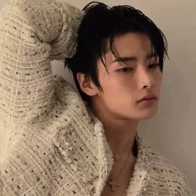 Jeongin thumbnail