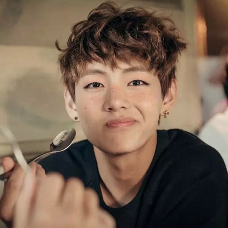 Kim Taehyung thumbnail