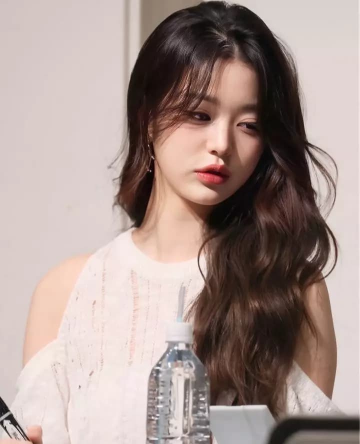Jang Wonyoung thumbnail
