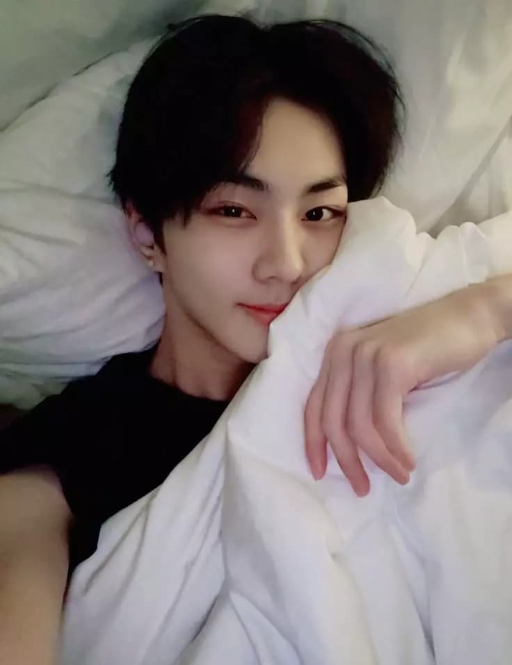 Yang Jungwon thumbnail