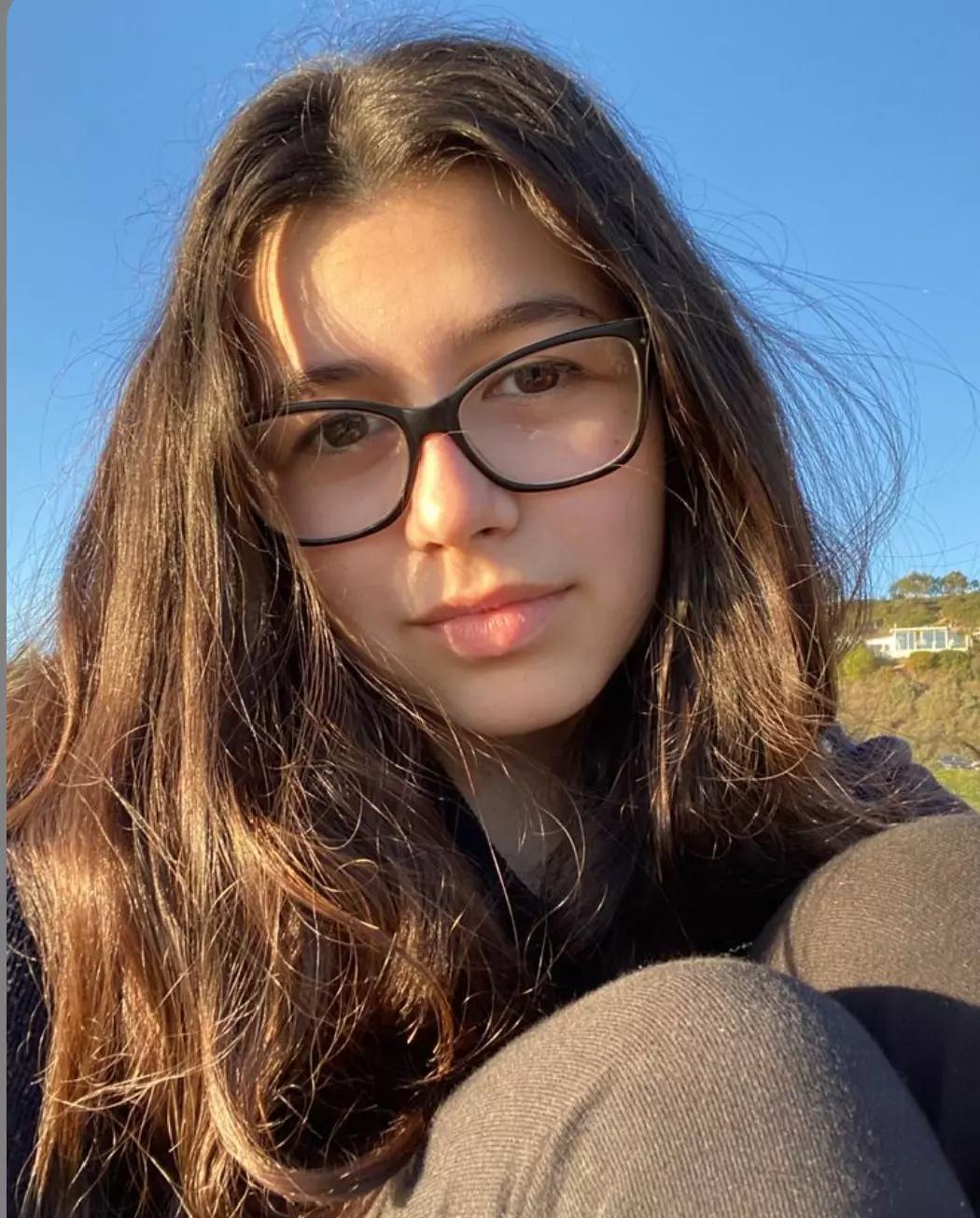 Lia thumbnail
