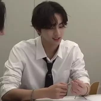 Jungwon thumbnail