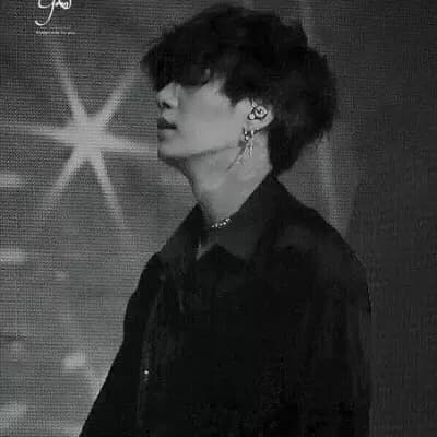 Min Yoongi (Suga) thumbnail