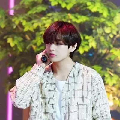 Kim Taehyung thumbnail