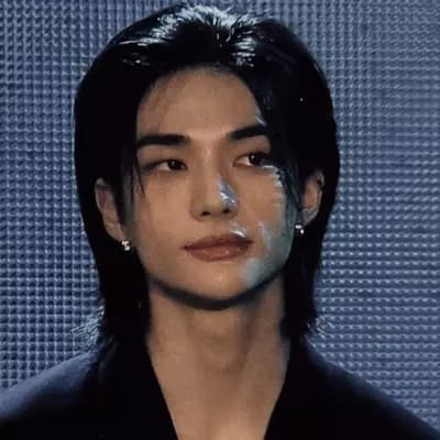 Hwang Hyunjin thumbnail