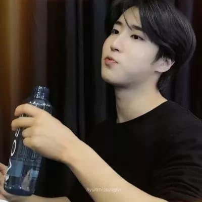 Han Jisung thumbnail
