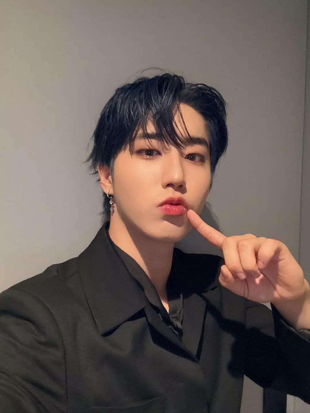 Han Jisung  thumbnail
