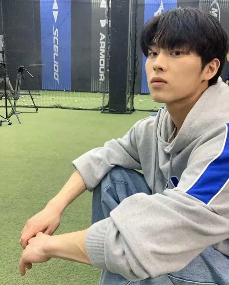 Choi hyunwook thumbnail