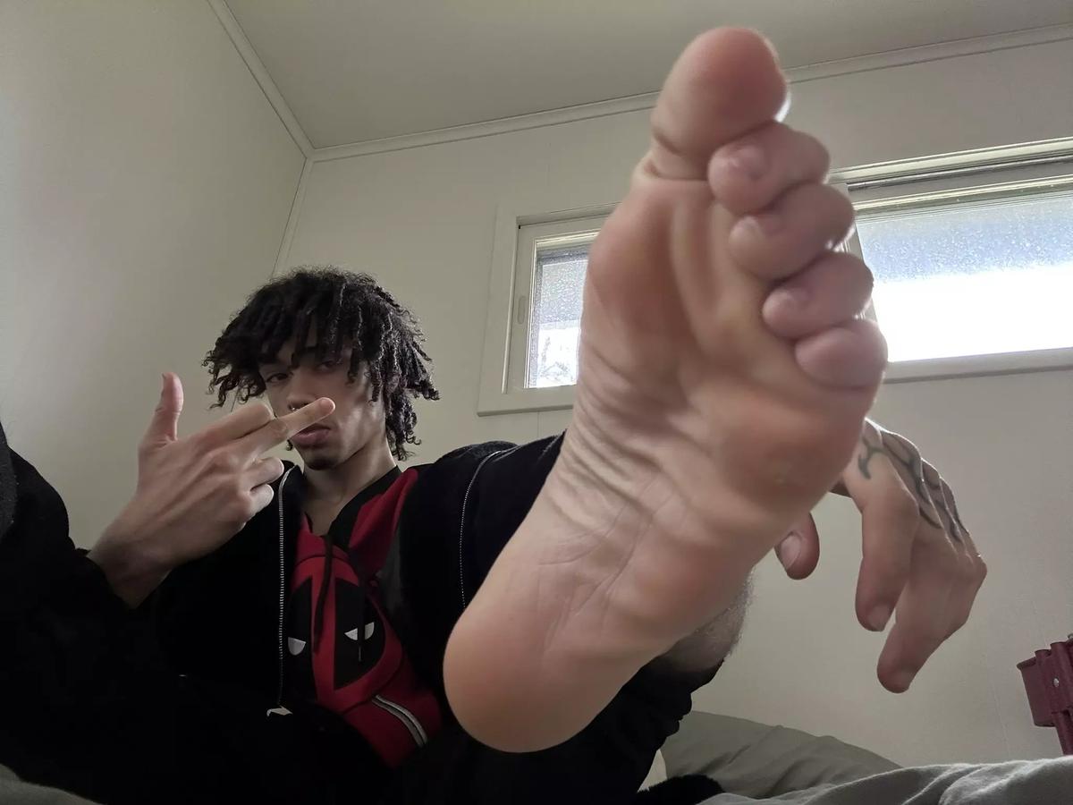 Brandon Blake (pies gay) thumbnail