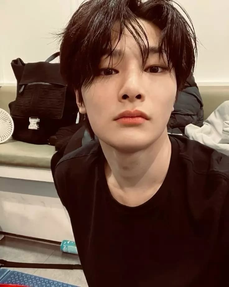 Jeongin thumbnail