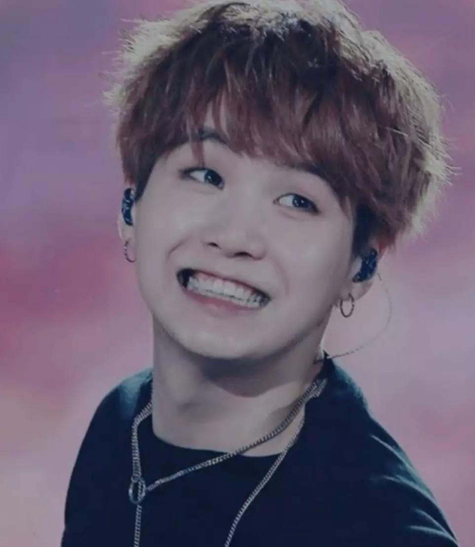 Min Yoongi thumbnail
