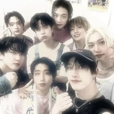 Straykids thumbnail
