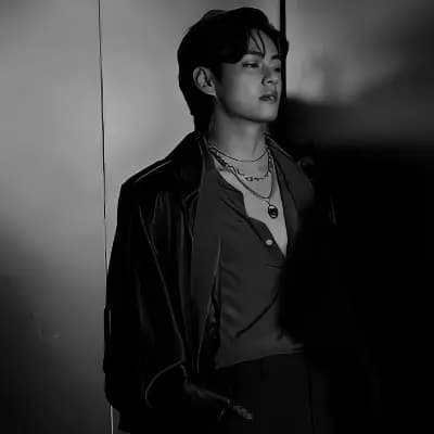 Kim Taehyung thumbnail