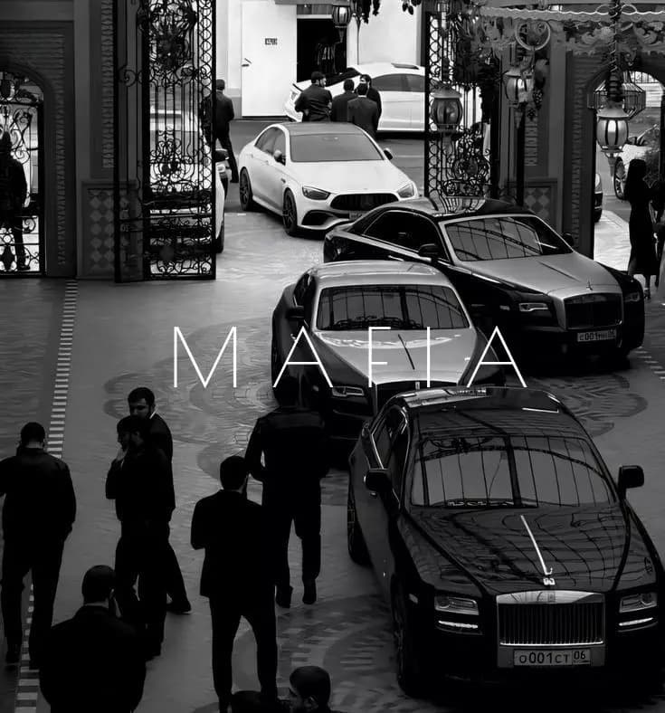 Competition of four mafias. thumbnail