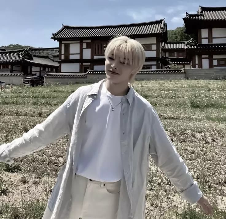 Super Lovers- Jeongin thumbnail