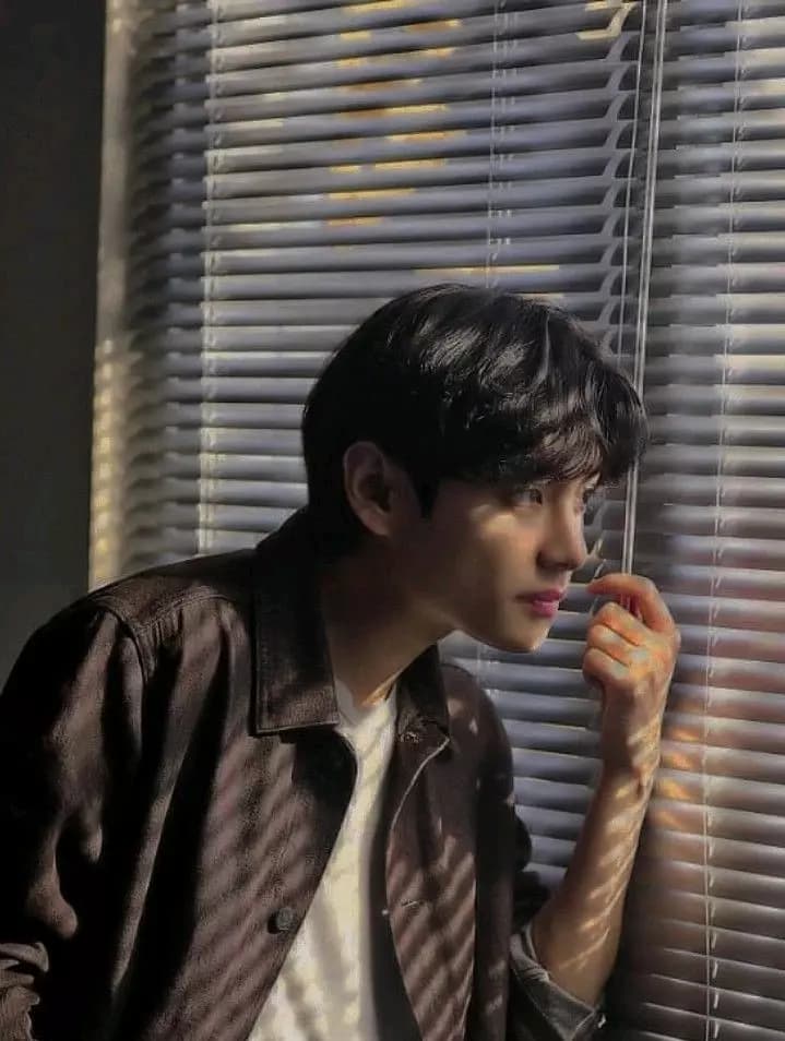 Kim Taehyung  thumbnail