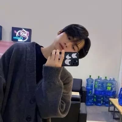 Minho 🫰 thumbnail