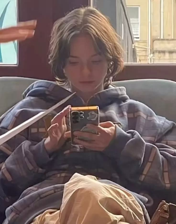 Emma myers thumbnail