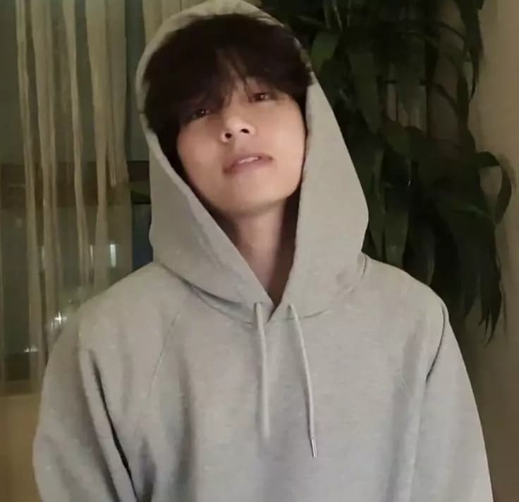 Taehyung  thumbnail