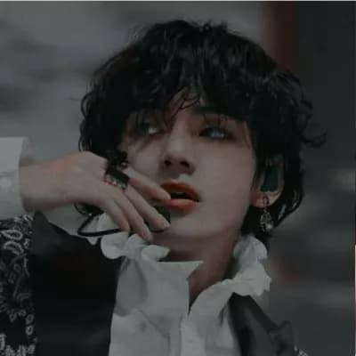 Kim Taehyung thumbnail