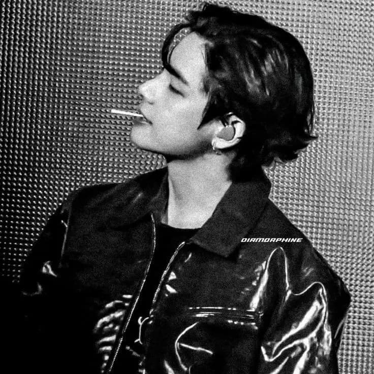 Kim Taehyung thumbnail