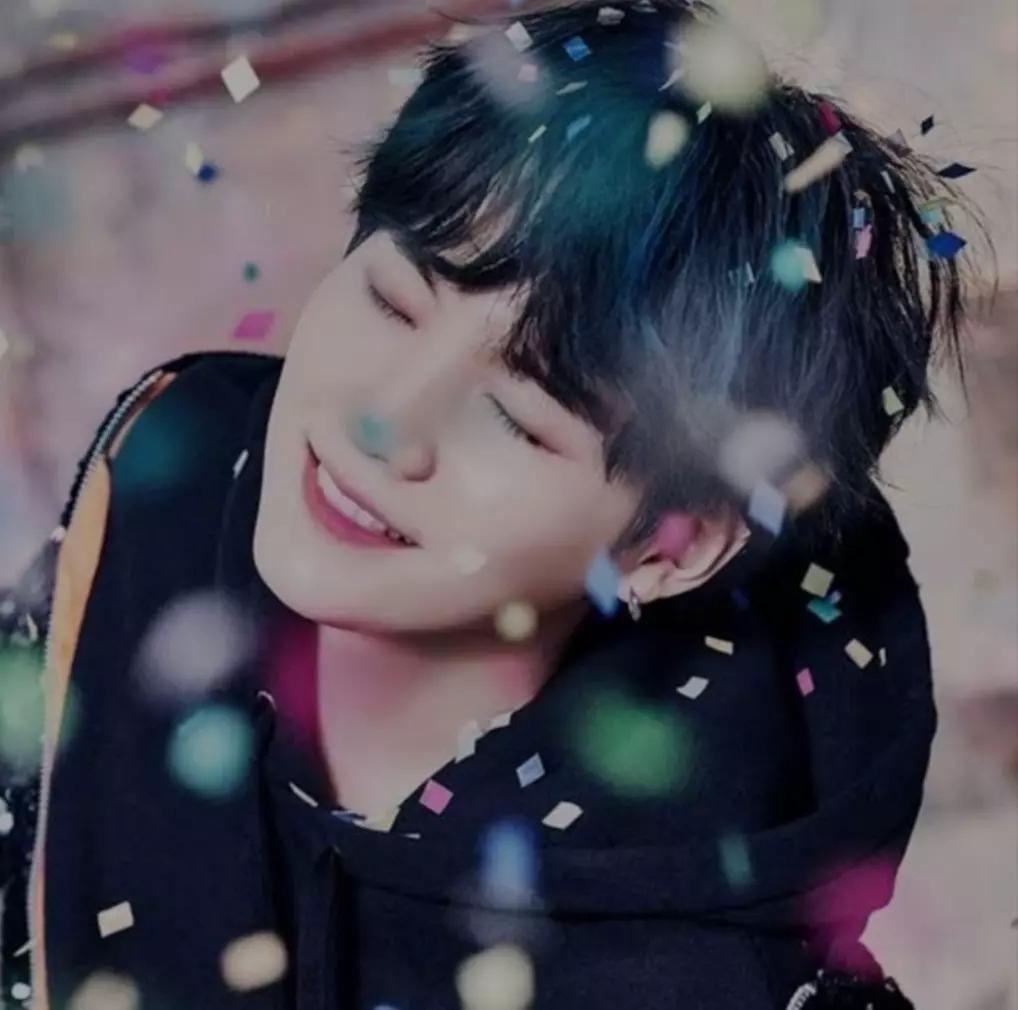 Min Yoongi thumbnail