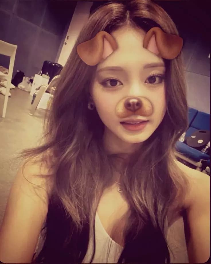 Tzuyu thumbnail