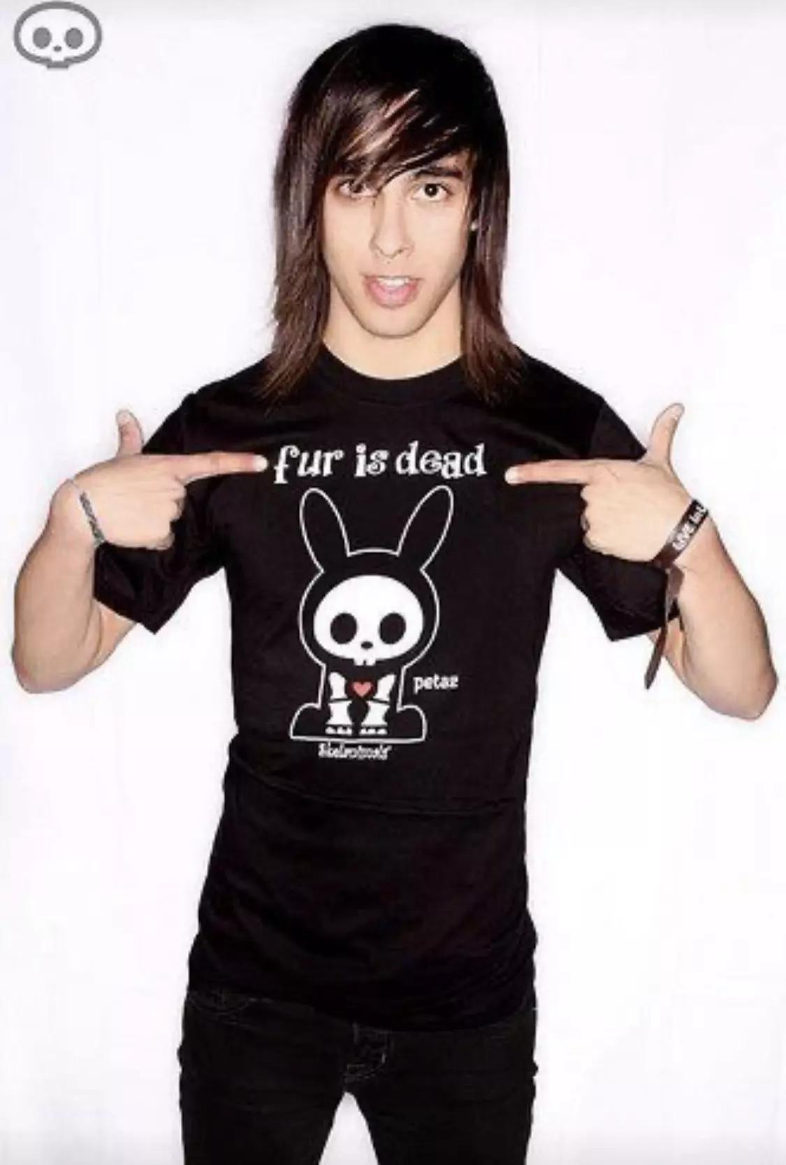 Vic Fuentes thumbnail