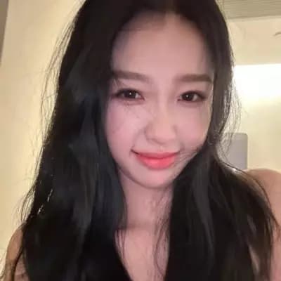 Luna Valentine thumbnail