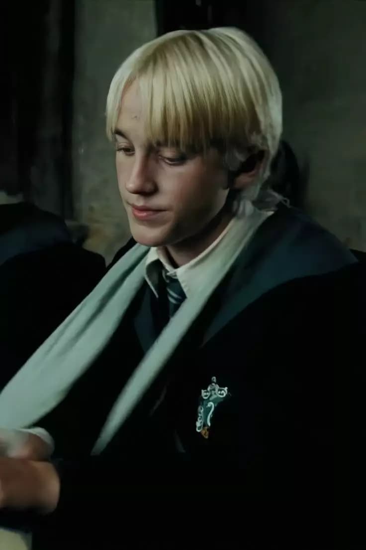 Draco Malfoy thumbnail