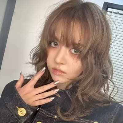 Lily Morrow thumbnail